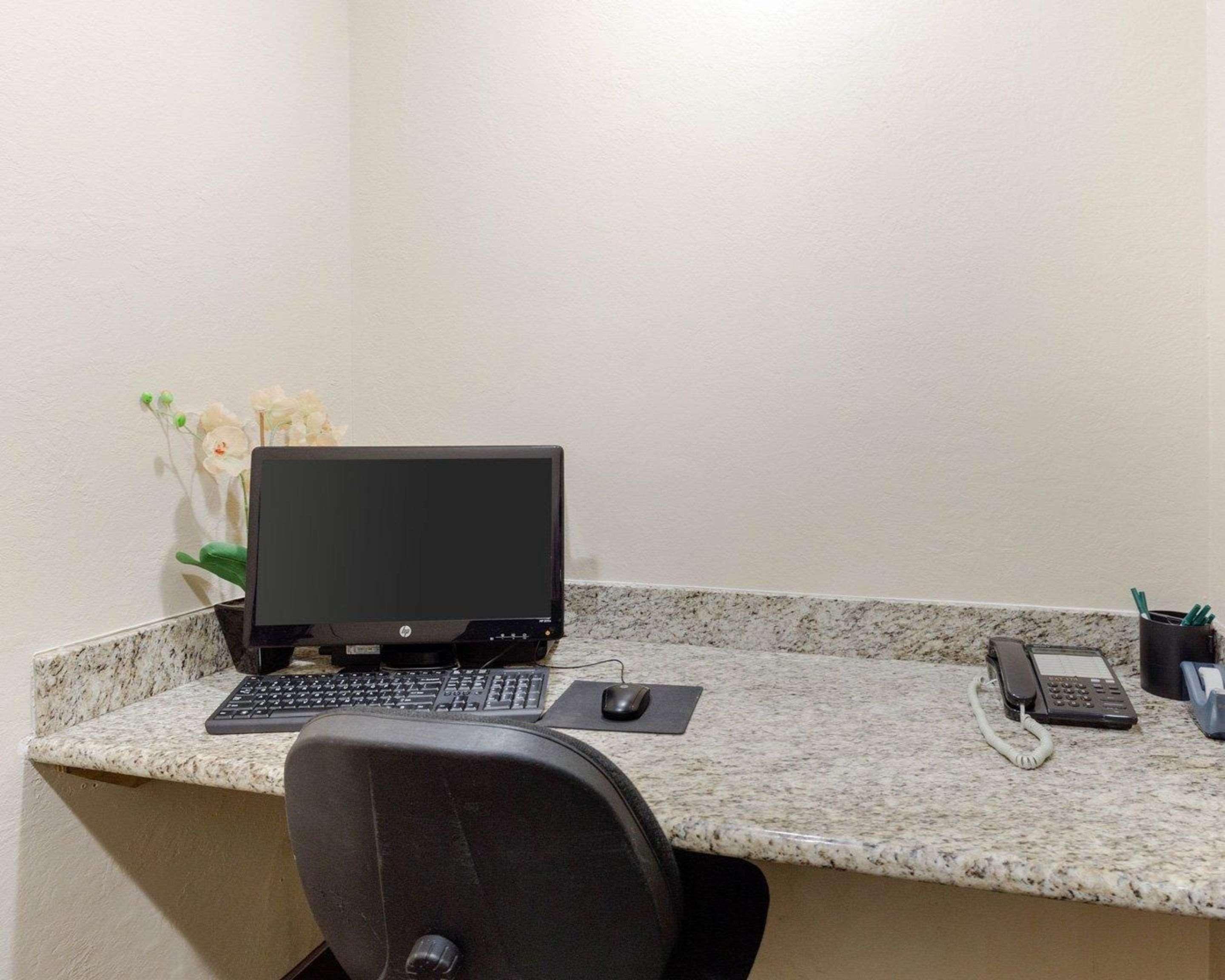 Quality Suites Houston Nw Cy-Fair Jersey Village Esterno foto